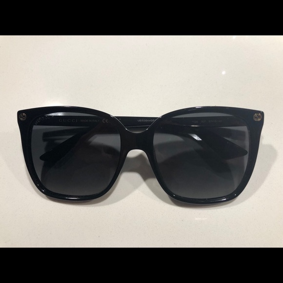 gucci 57mm square sunglasses black